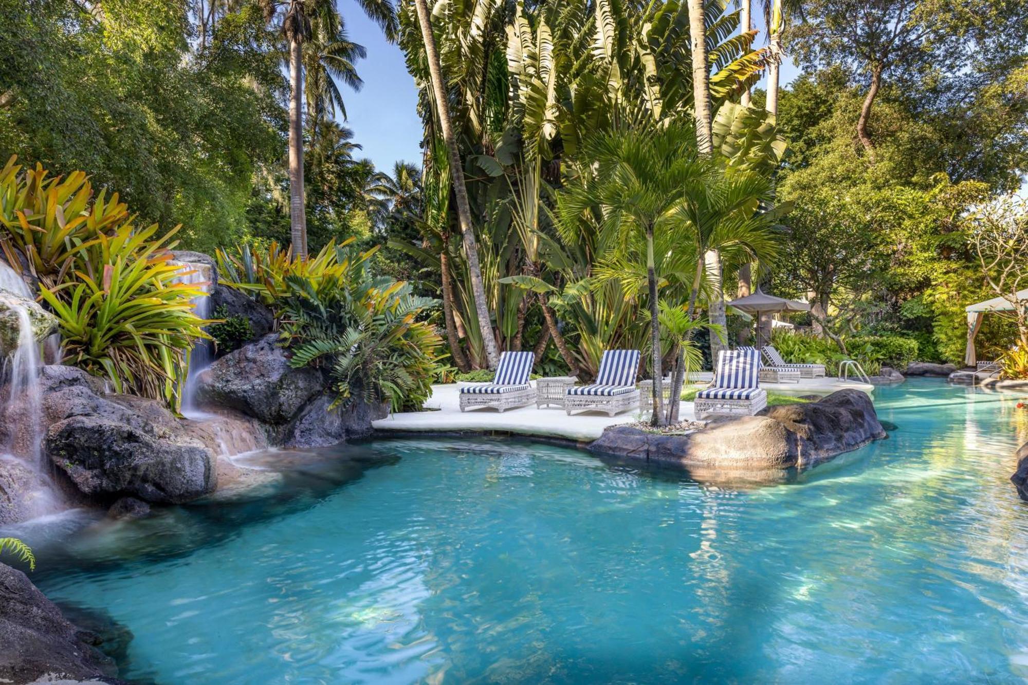 Colony Club By Elegant Hotels Saint James Bagian luar foto