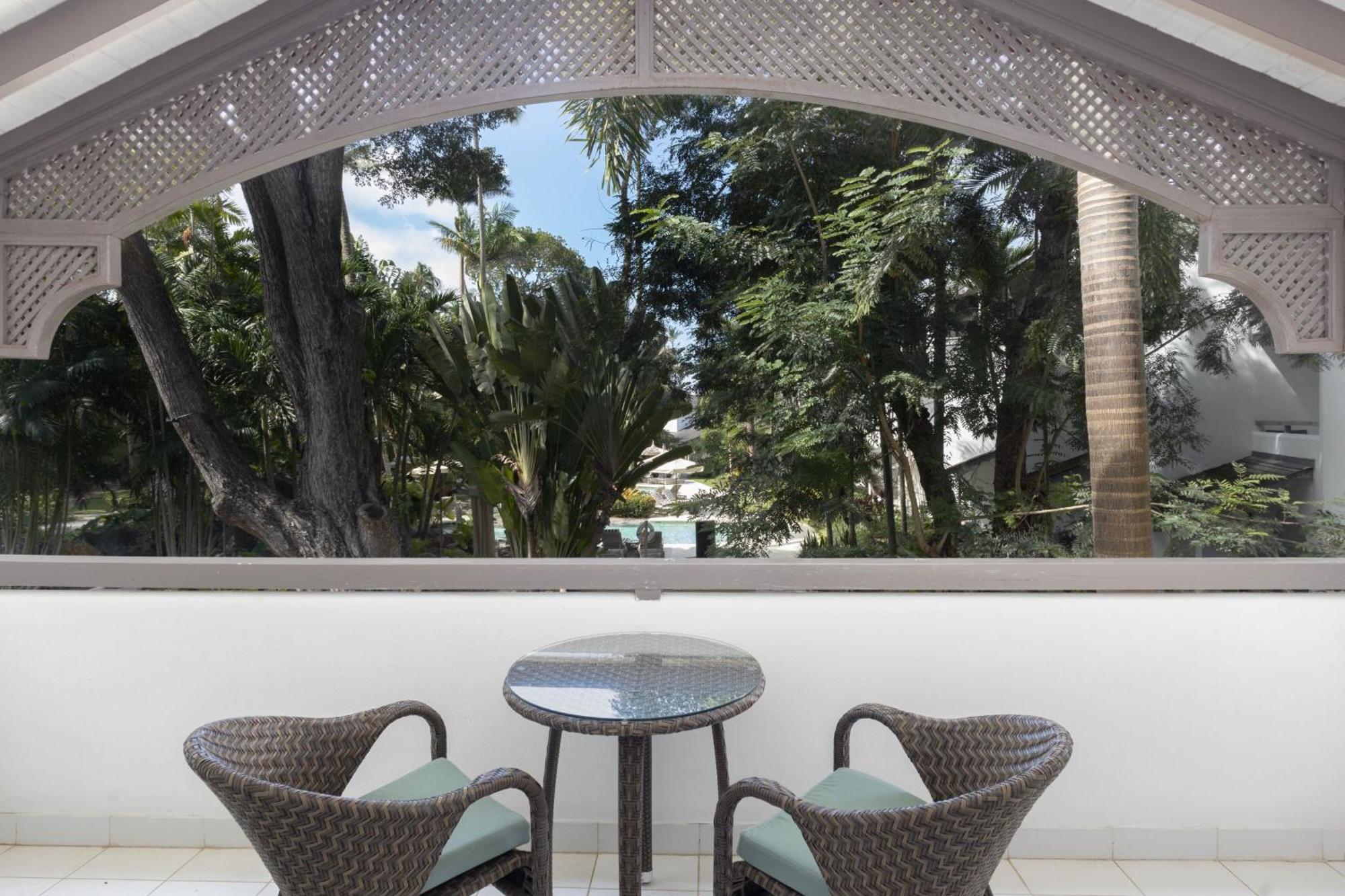 Colony Club By Elegant Hotels Saint James Bagian luar foto